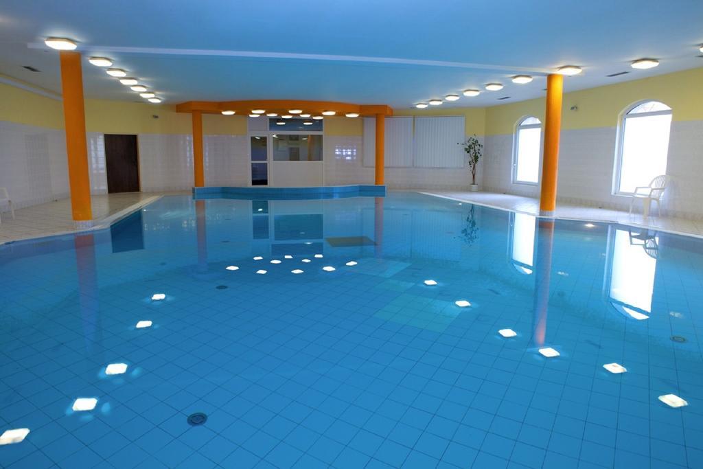 Hotel Floret Průhonice Zewnętrze zdjęcie
