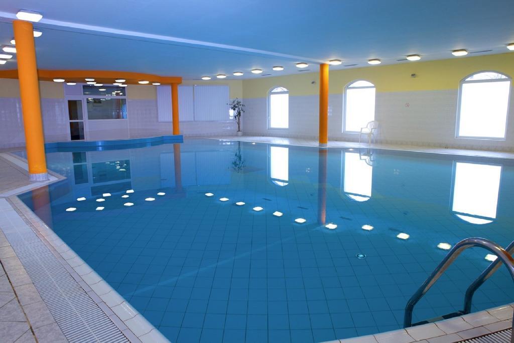 Hotel Floret Průhonice Zewnętrze zdjęcie