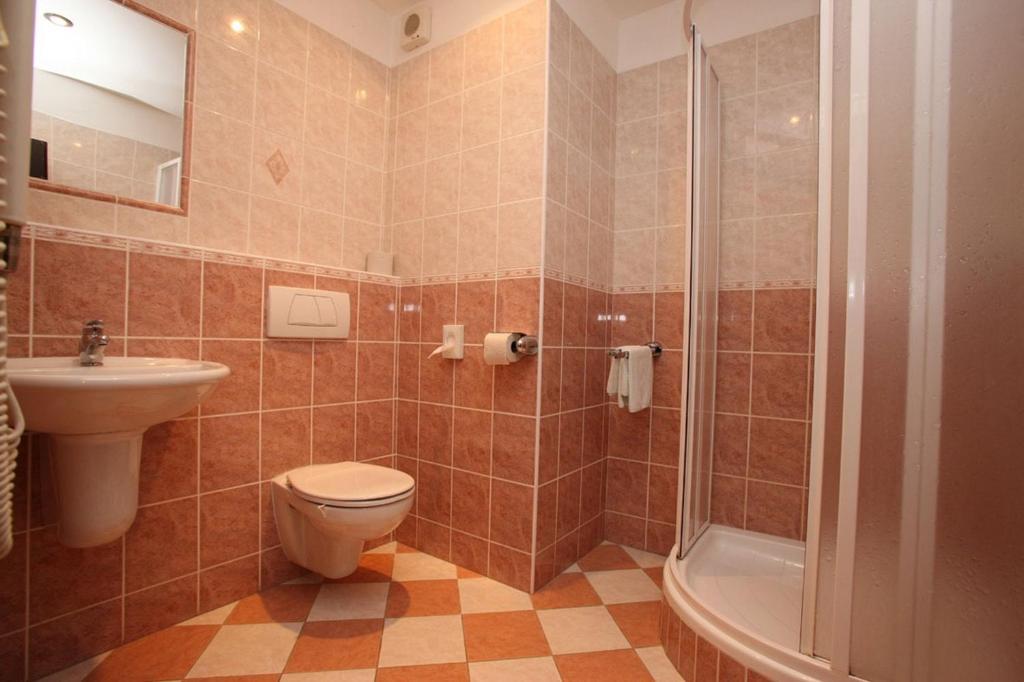 Hotel Floret Průhonice Zewnętrze zdjęcie